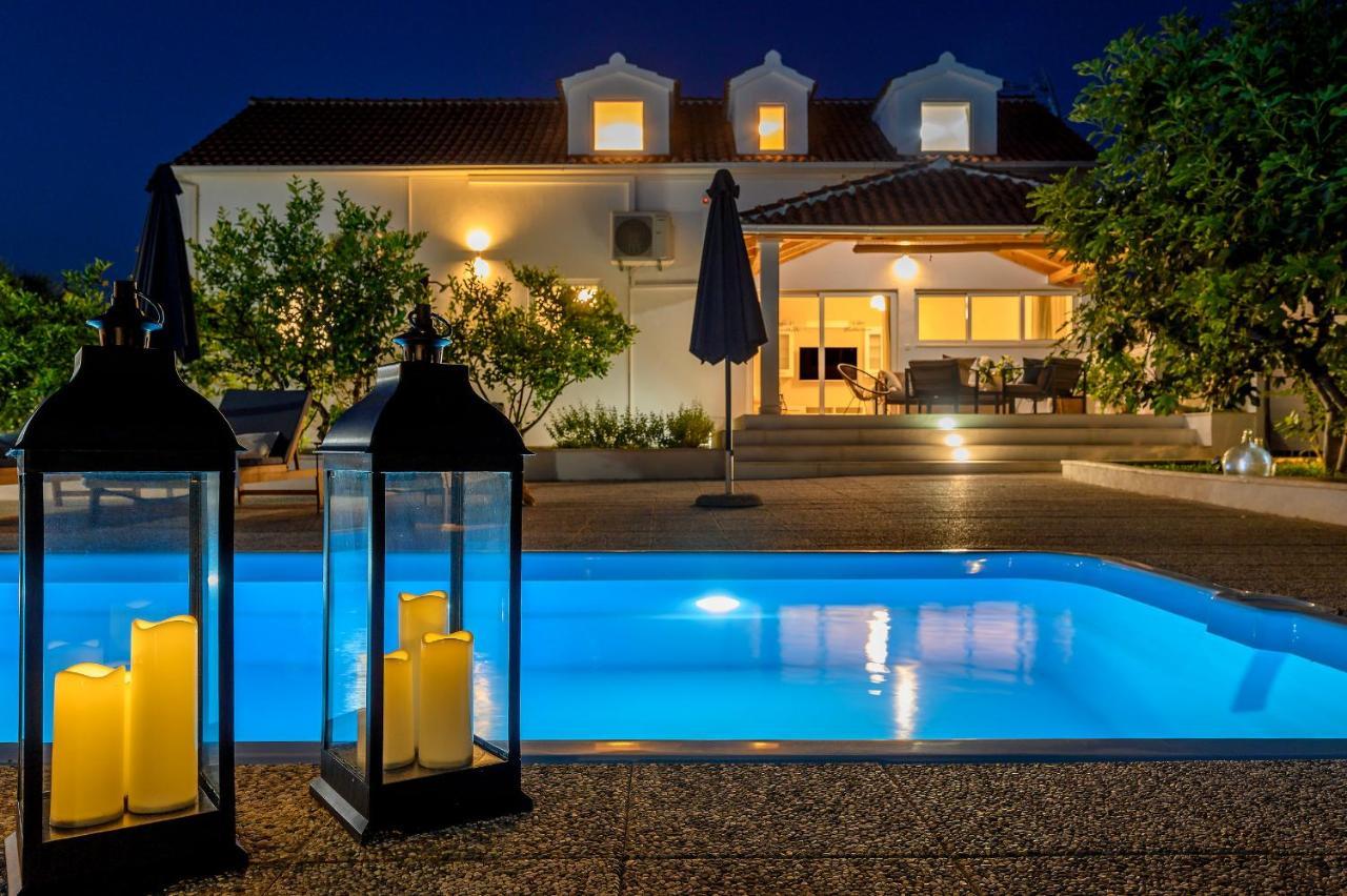 Villa Bellezza Milna  Buitenkant foto